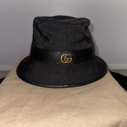 Gucci Original GG Canvas Bucket Hat (Size Medium = 58 CM)