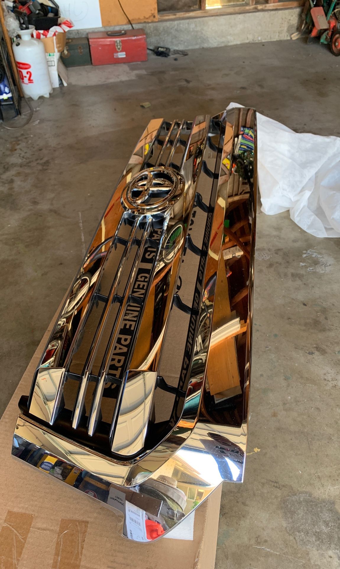 Tundra grill chrome 2014-2019