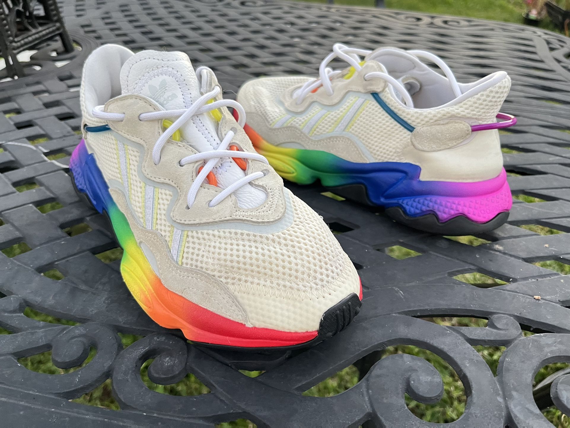 Adidas Sneaker Love Unites Ozweego Rainbow Pride Sneakers Men’s 5.5