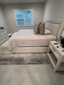 Temperpedic King mattress for sale