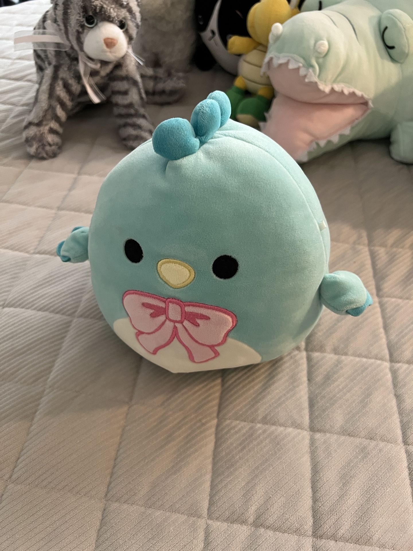 Squishmallow Dollores the chick
