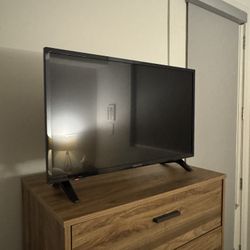 	Insignia™ - 32" Class F20 Series LED HD Smart Fire TV