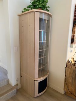Storage cabinet