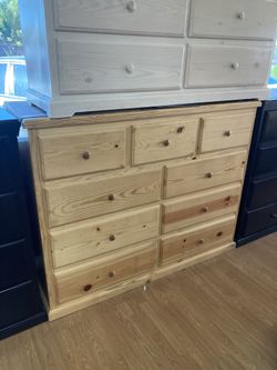 9 Drawer Pine Spacious