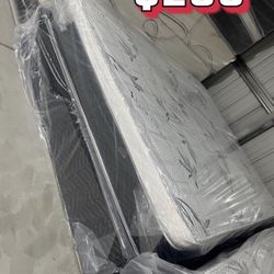 Queen Size Pillow Top Mattress With Box Spring Included 