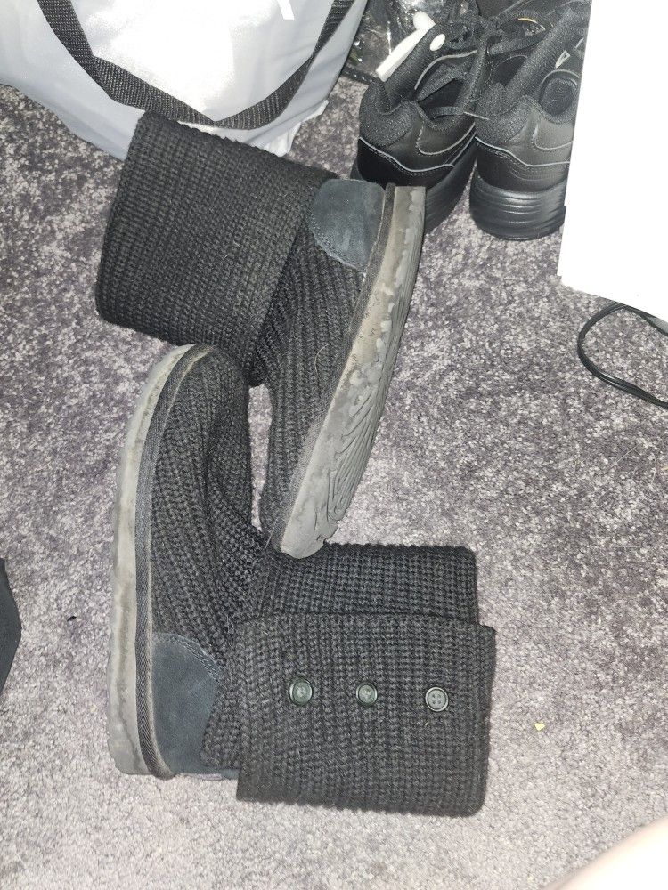UGG Classic Cardy Black Boots Size 8