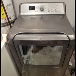 Gas Dryer Silver 