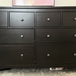 Hemnes dresser 