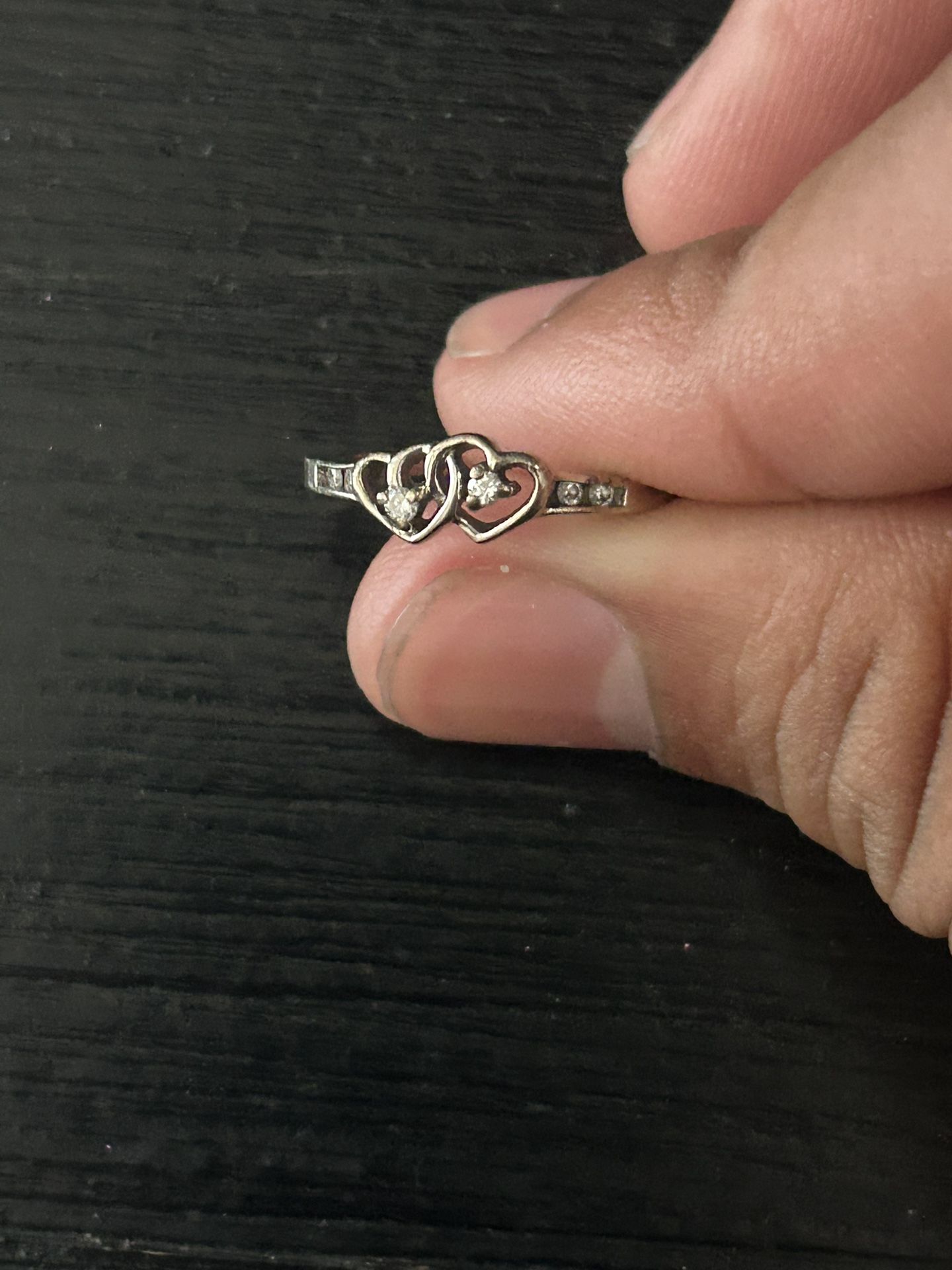 10K White Gold Diamond Ring 