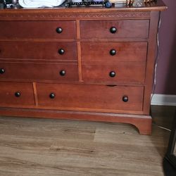 4 Pc Bedroom Set