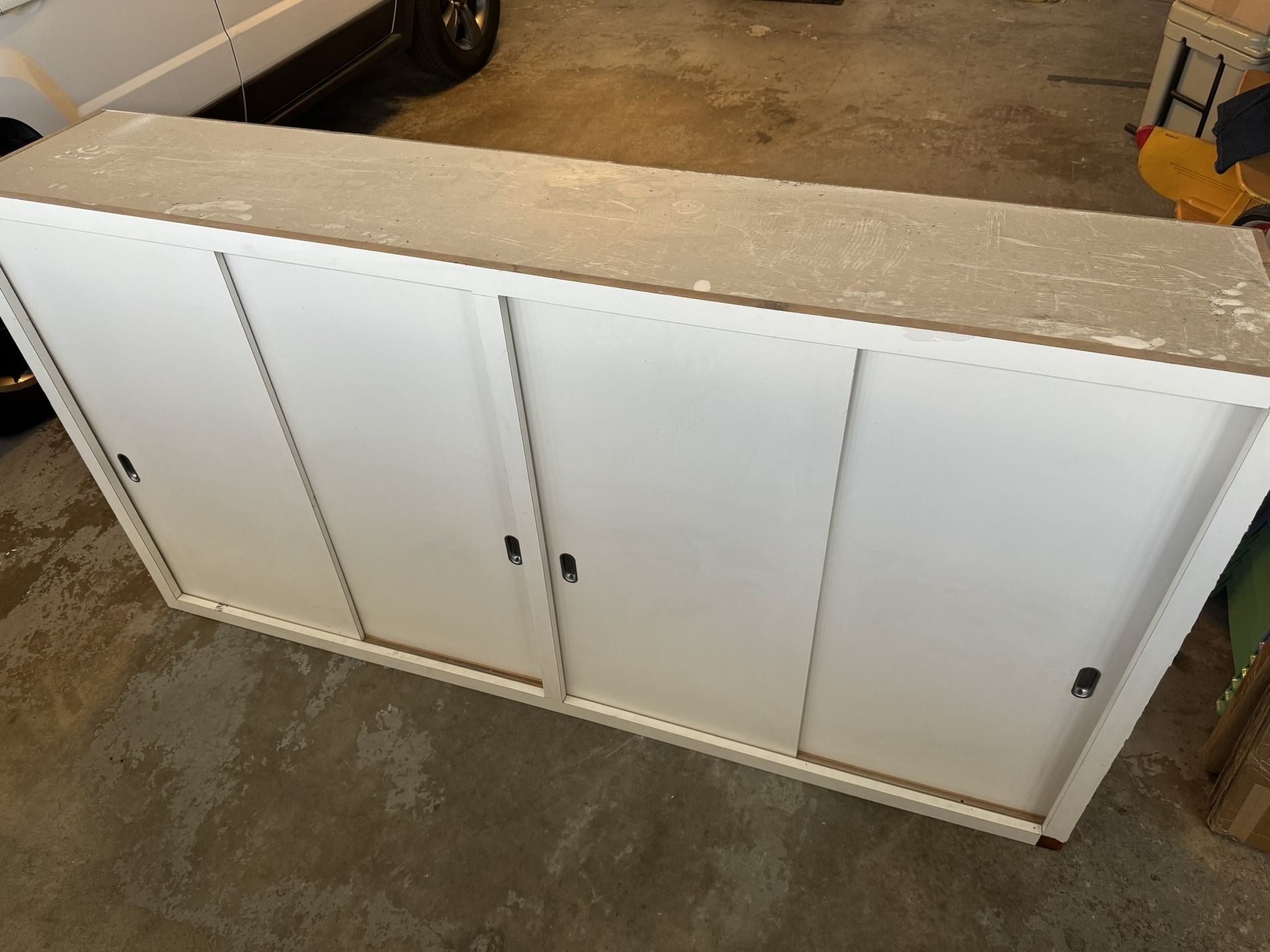 ***FREE*** Garage Cabinet