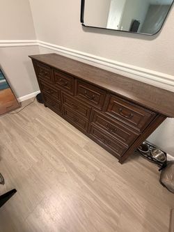 Wood dresser