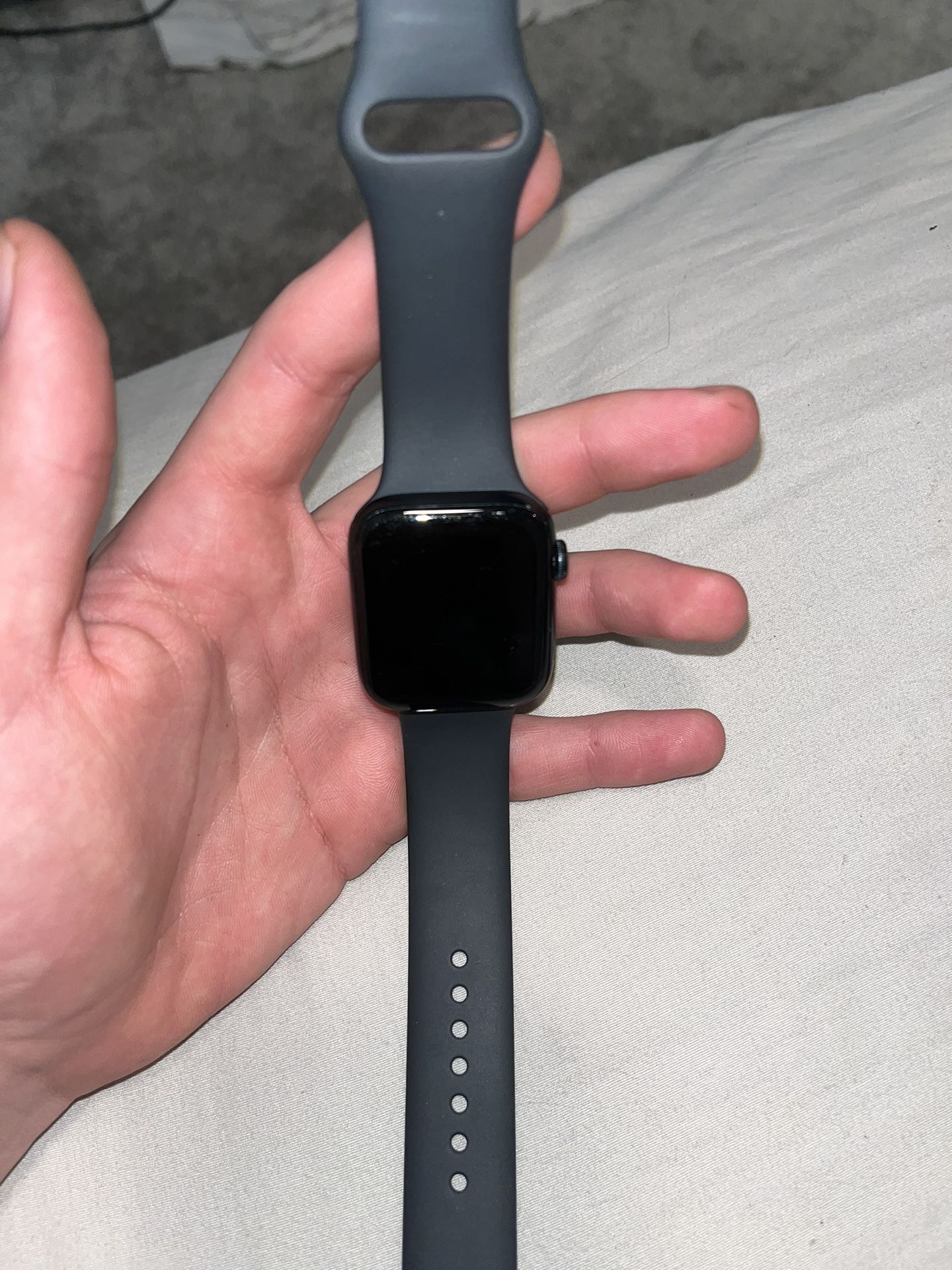 Apple Watch SE (Second Generation)