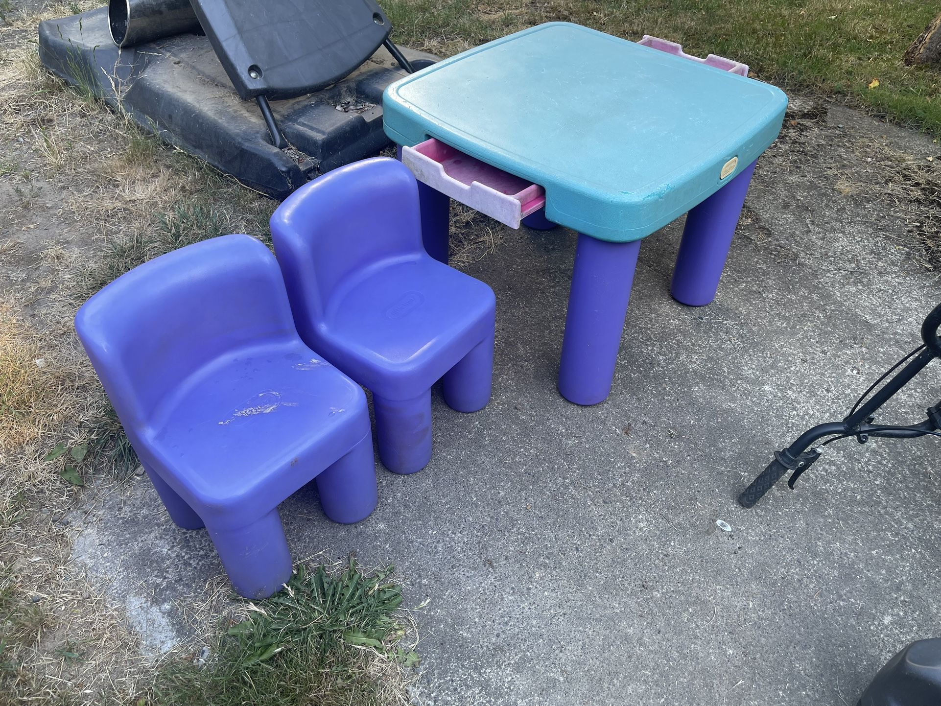 Little Tikes Table And Chairs