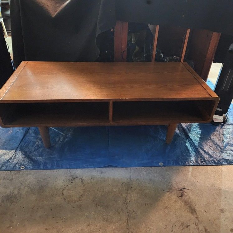 Awesome MCM (mid-century-modern) Solid Wood Coffee Table ~ Excellent Condition