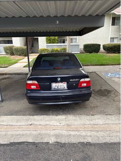 2001 BMW 525i