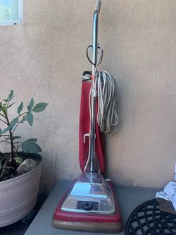 Sanitaire Vacuum Cleaner