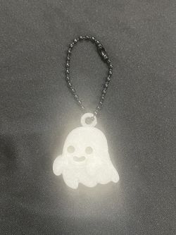 Glow in the Dark Ghost Keychains (Glows Blue)