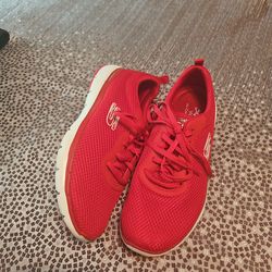 Woman skechers side 7.5