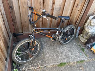 20” Mongoose BMX Bike - Just Needs Brakes Adjusted