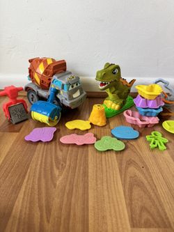 Play-Doh Accessories & Tools Lot – 20+ Pieces – 🚜🦖🐘✈️ Construction, Dino, Animals & Vehicles