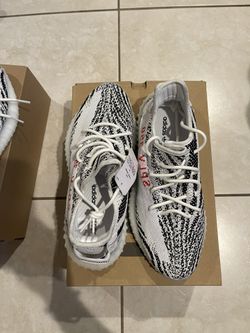 Yeezy 350 Zebra