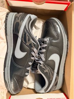 Nike dunks Men’s 8.5 women’s 10 $109