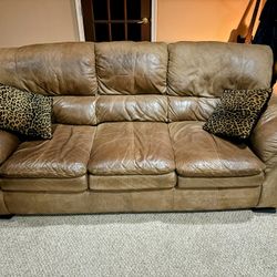 Large Brown Sofa w/2 Leopard print Pillows