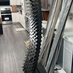 Shelf ; Trades Alright ; Negotiable 