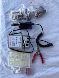 Nail kit