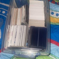 SPORTS CARD WITH A LOT OF RARE CARDS TOO
