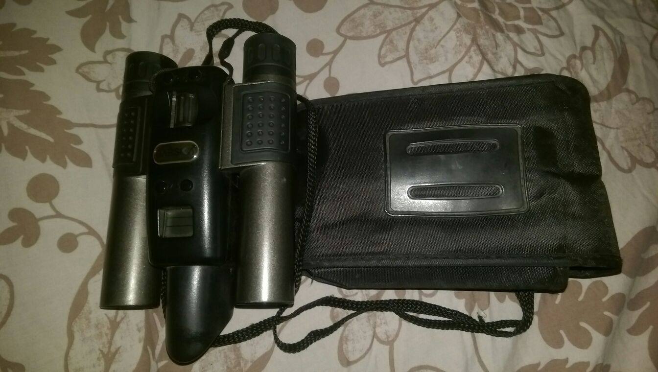 Barska JUX1 (Mercury DCB-132) 10x25 Binoculars & Digital Camera