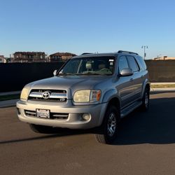 2005 Toyota Sequoia SR5 – 3-Row | 7-Seater | Clean Title | Smog Passed | Miles: 249,246  💰 $4,495 OBO