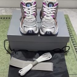 Balenciaga runner
