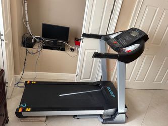 Treadmill – Exelent Condition – $350 🔥