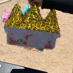 Free piñata And Confetti Shooter 