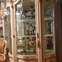 Beautiful Italian Curio 