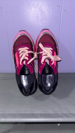 Michael kors sneakers size 7.5