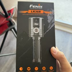 brand new  flashlight  fenix lr36r