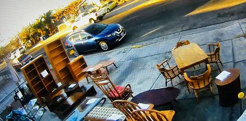 garage sales (Furniture)
