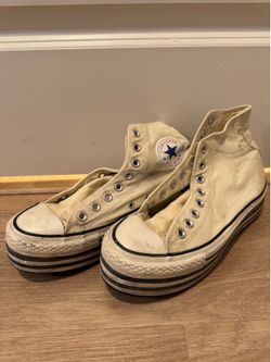 Converse Chuck Taylor All Star Lift Platform High Top Cream Women’s Size 9