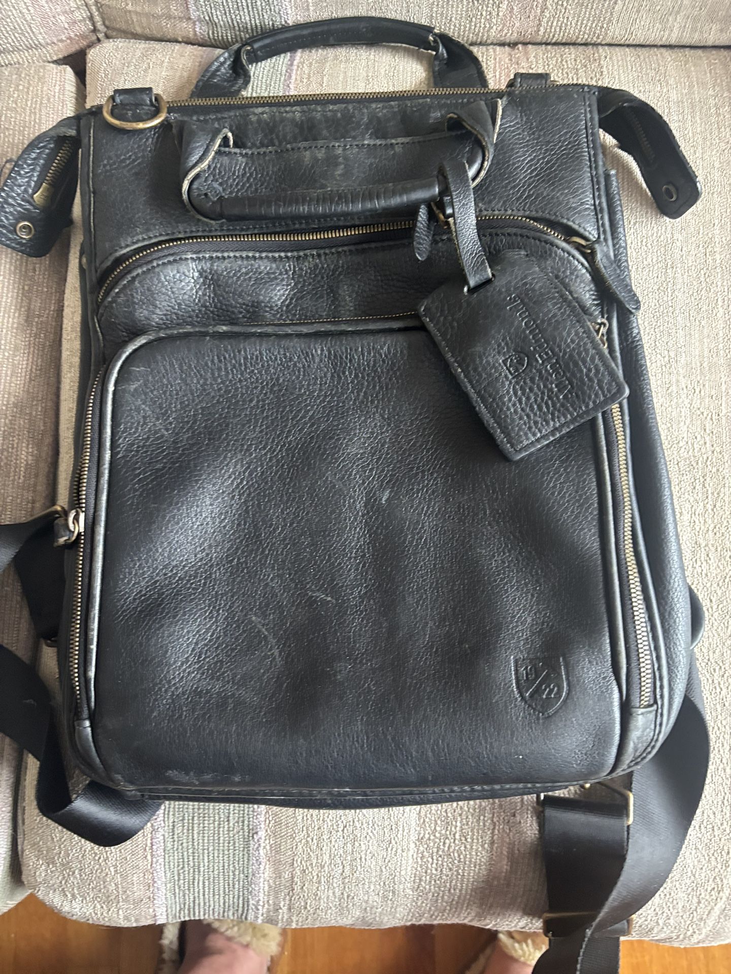 Allen Edmonds Men’s Leather Backpack -preowned 