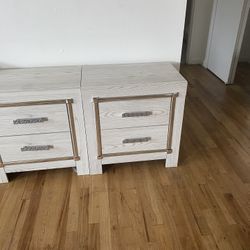 Head Board Included 