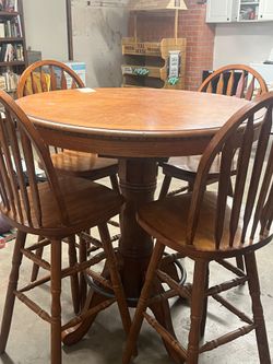 Pub table