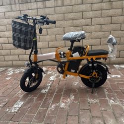 Folding electric bicycle