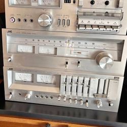 Retro JVC Stereo System With Tons Of VU Meters