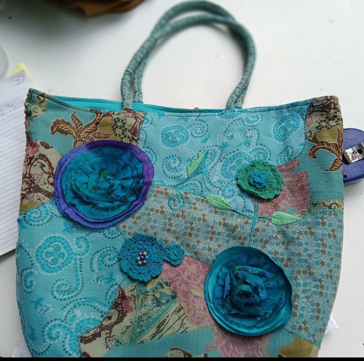 Extra Large Blue Floral Lined Purse 