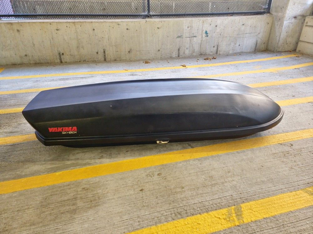 Yakima Skybox 18