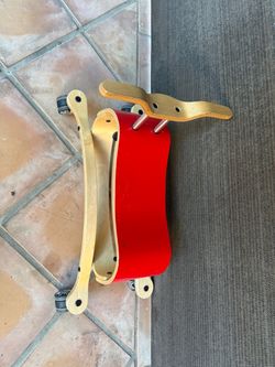 Wishbone Flip 2-in-1 rock & roll toy