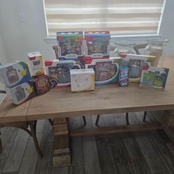 Pokémon 30th Celebration lot– Tins, Boxes & Sets